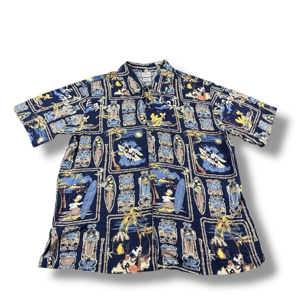 Disney Mickey & Friends Surfing Tiki Beach Vacation AOP Hawaiian Shirt Mens Sz M